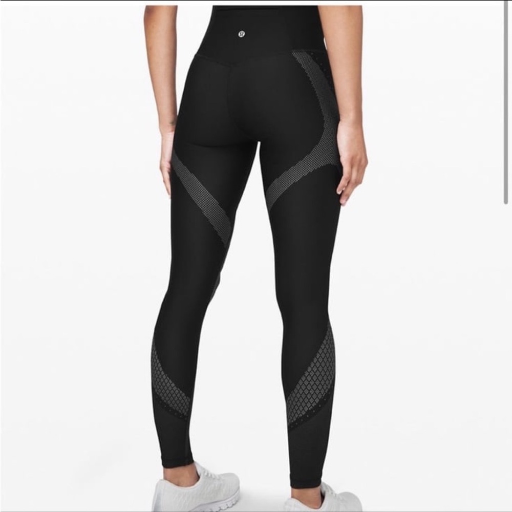 Lululemon Mapped Out High-Rise Tight 28" size 4